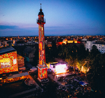 Pezsdítő nyárzárás a Tűzoltótoronynál Szeptember 6-8. között érkezik a World Music Festival