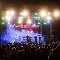 Prima seară SamROCK a unit generații în Piața 25 Octombrie din Satu Mare!